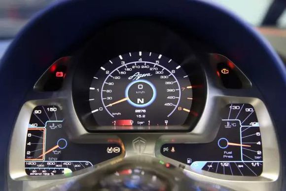 2016-09-24 22:51  ★  ▲  ≡  柯尼塞格 agera r 放心,这车已经坏了