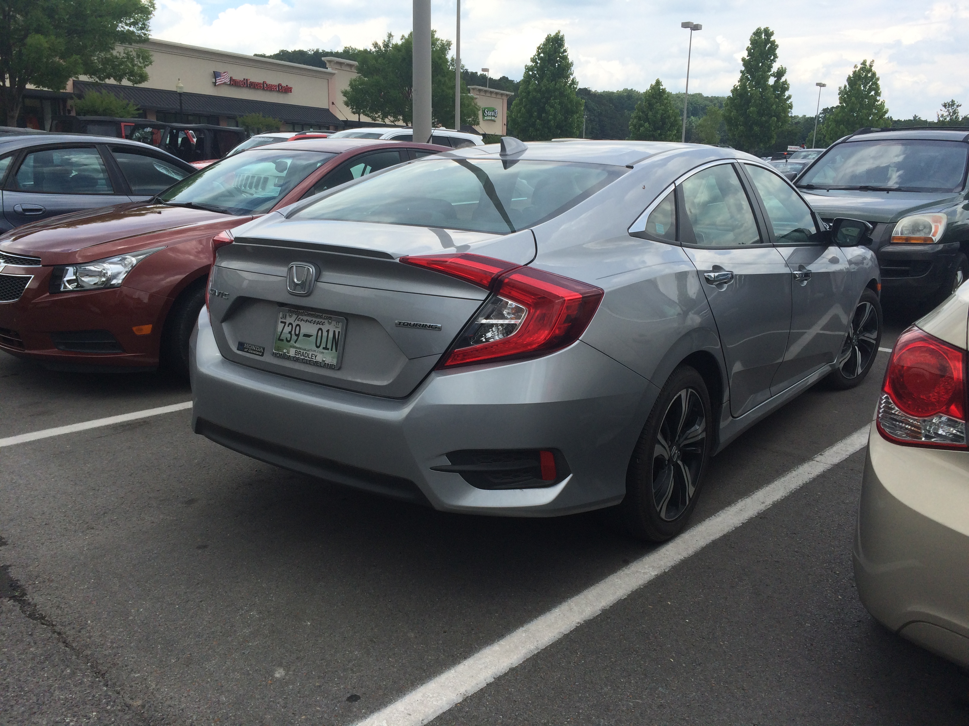 思域尾箱缝隙大到怀疑人生啊