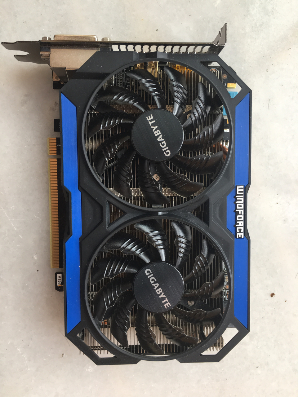 [电脑硬件]芝麻信用814.自用技嘉gtx 960 oc 4g 版出了