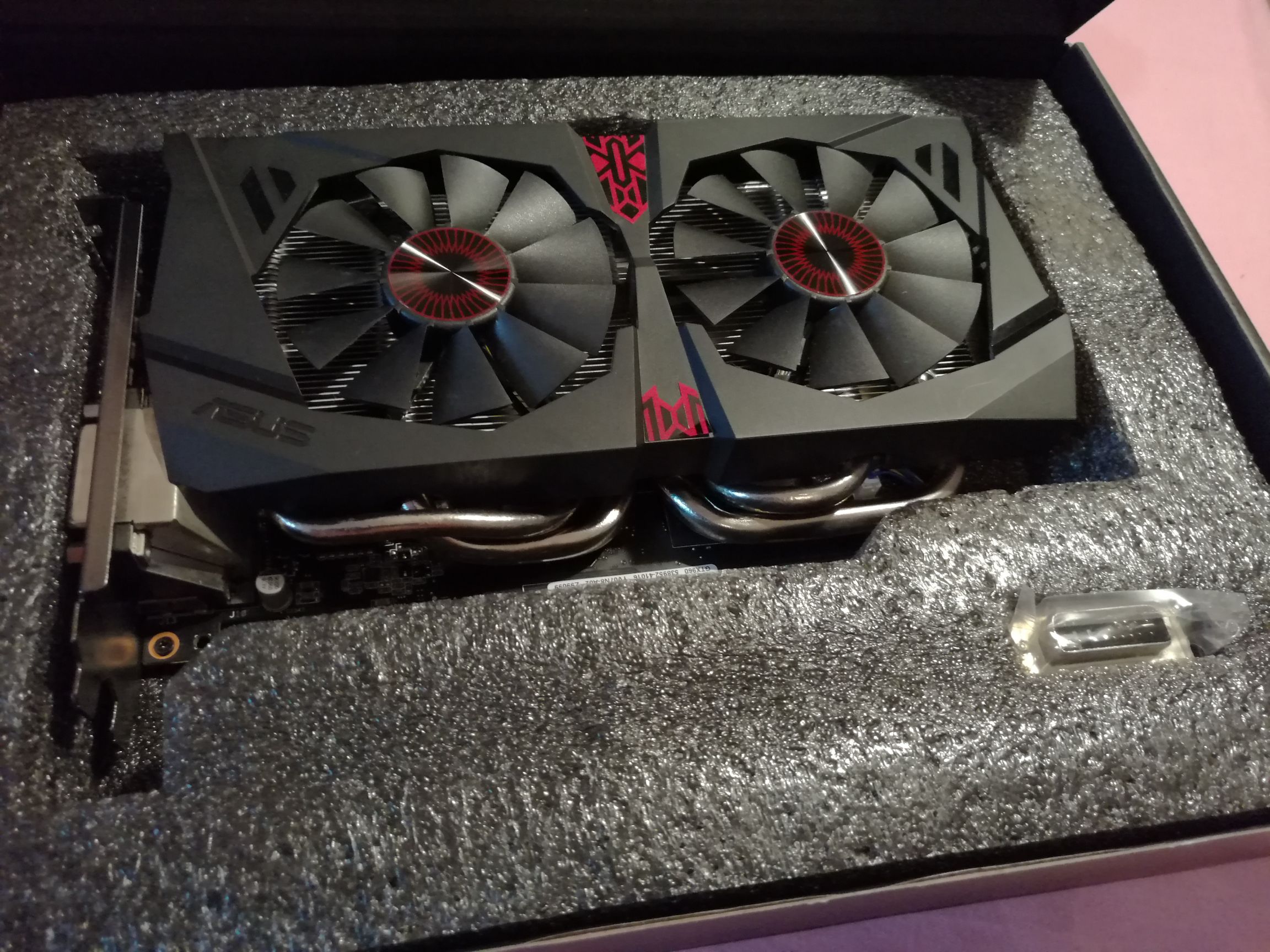 [电脑硬件]卖一个华硕猛禽gtx960-oc-4g显卡,京东货,有发票,箱说全