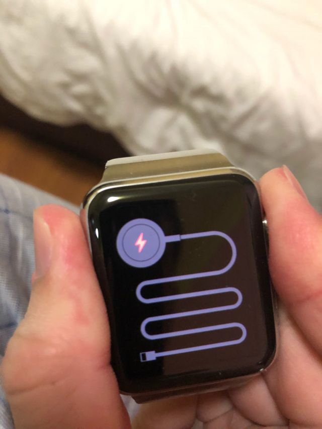 苹果手表充不上电图片