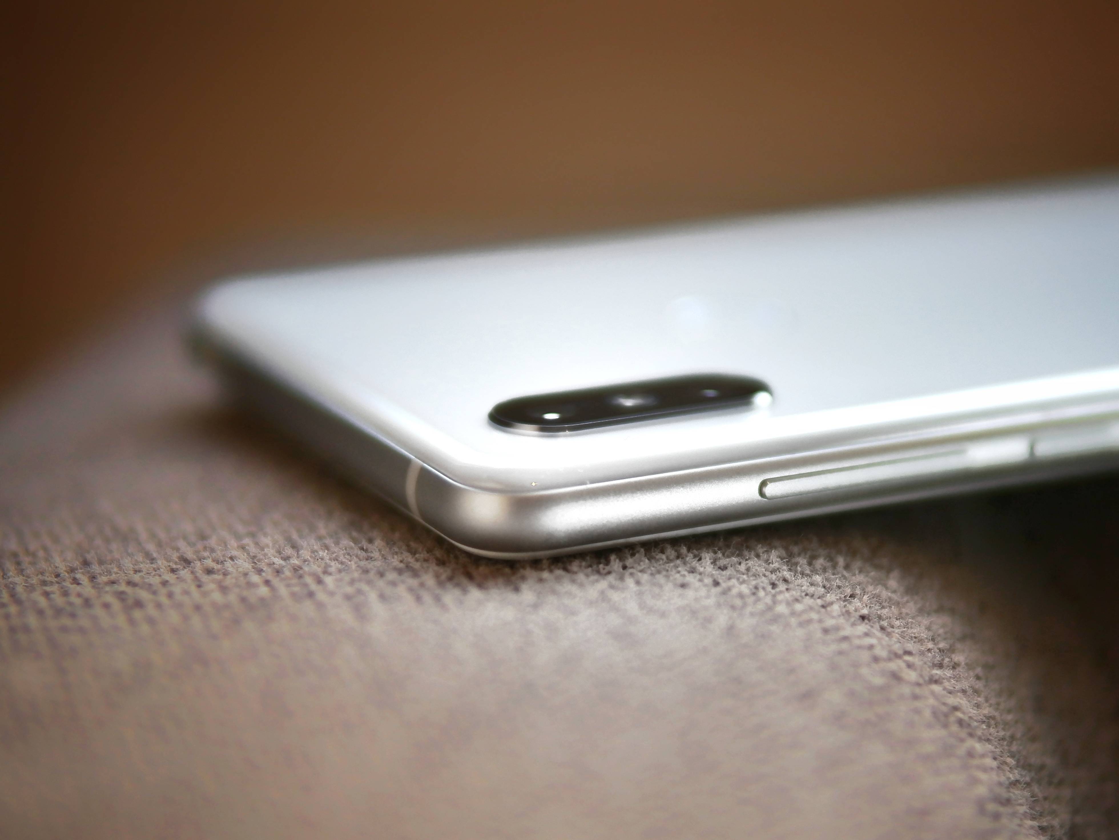 我看小米官网mix2s 3999写的陶瓷尊享版