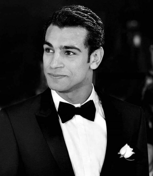 留胡子前的萨拉赫,认识一下